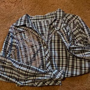 Wrangler button up size medium
